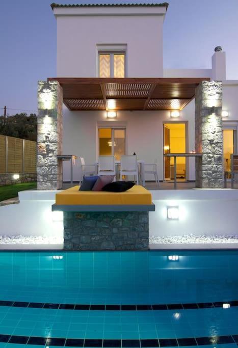 Villa Aada - Moderne Komfortvilla Mit Eigenem Pool Loutra  Exterior photo